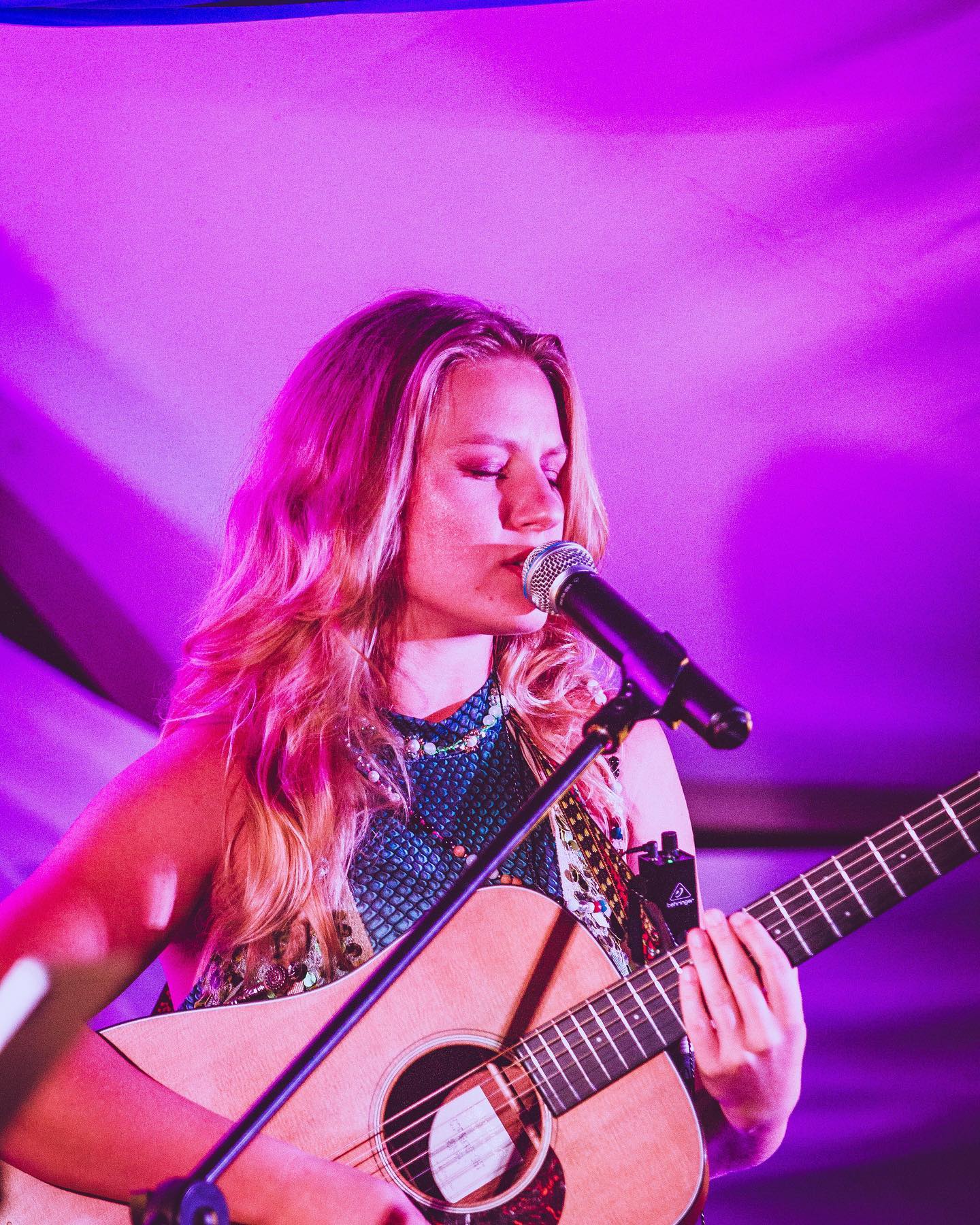 Kristin Kalnapenk — live performance